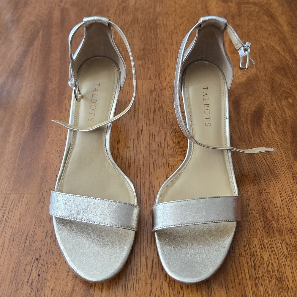 Talbots New Sandles 7 1/2